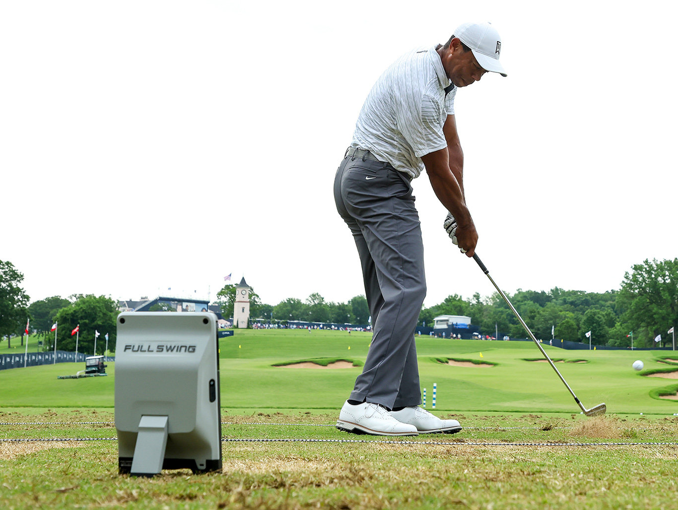 golf swing launch monitor